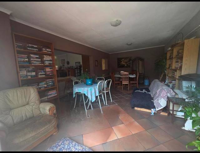 4 BEDROOM HOUSE FOR SALE IN KLIPPOORTJE